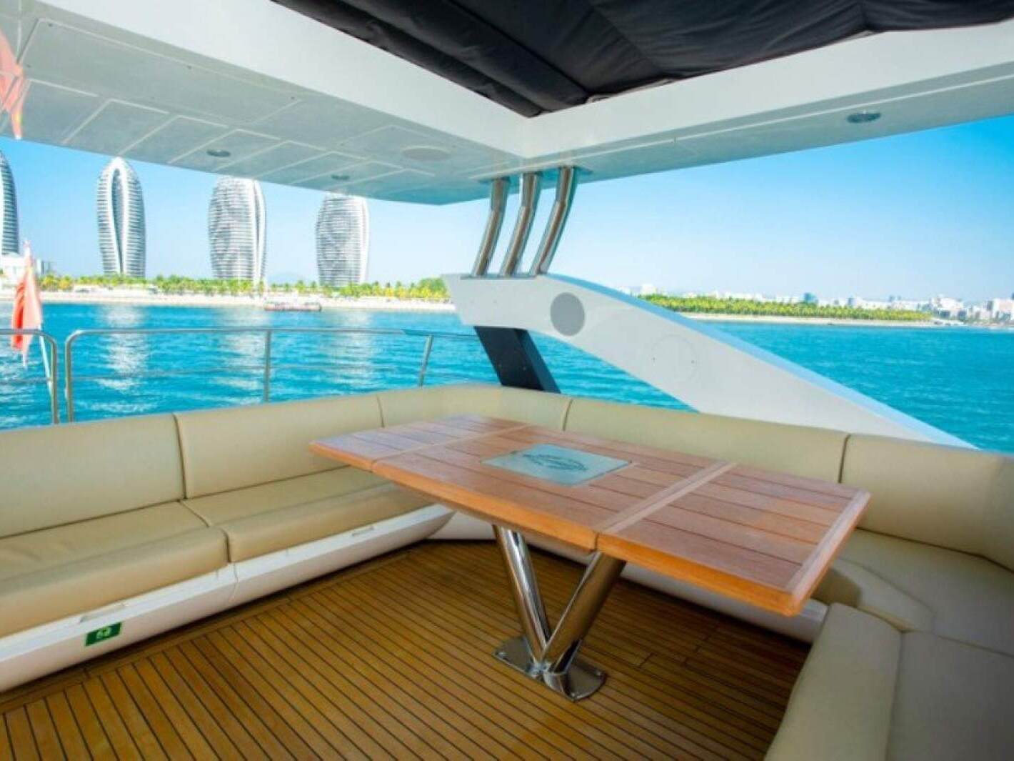 Sunseeker Manhattan 75 0 14